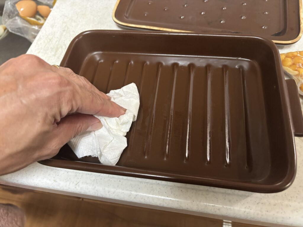 グリラーに油を塗る