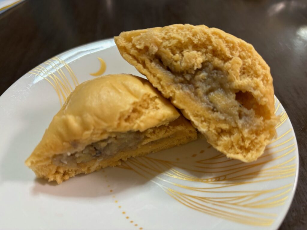 中身を割ってみました